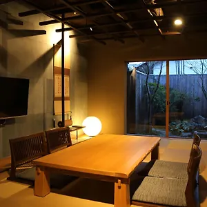 *** ゲストハウス 京都旅庵　然 京町家の宿 日本